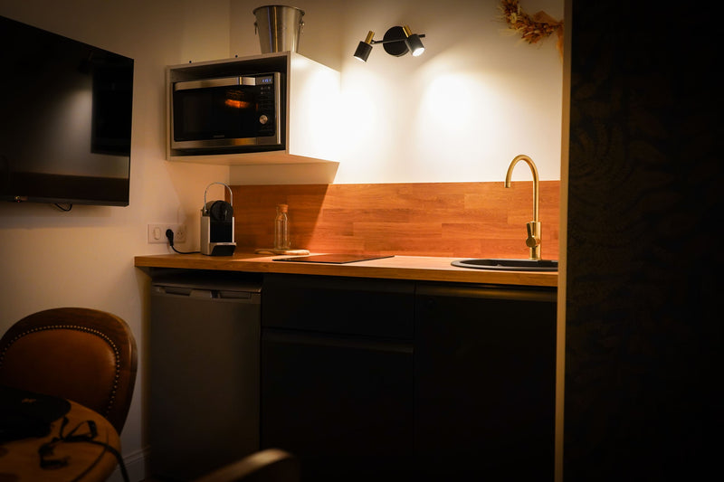 Location chambre avec Spa Jacuzzi privatif pour week end en amoureux Love’nSpa