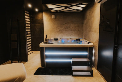 L'Inqualifiable - Love’nSpa - weekend en amoureux, love rooms avec spa ou jacuzzi privatif